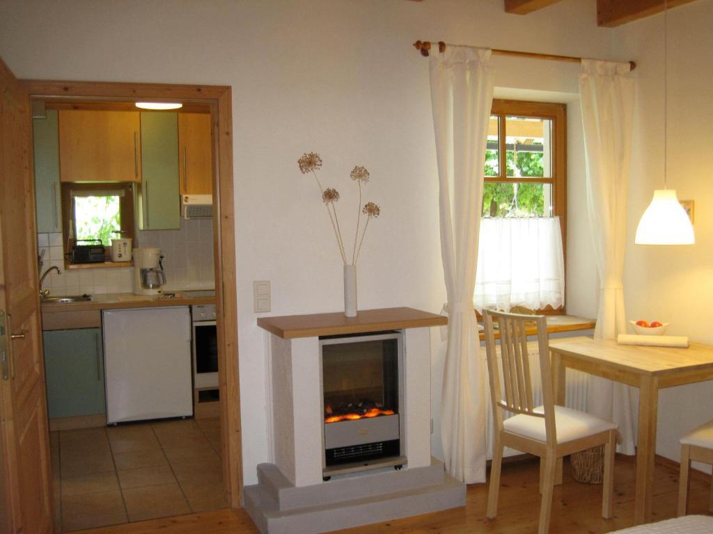 Haus Der Sonne Apartment Kotschach-Mauthen Room photo